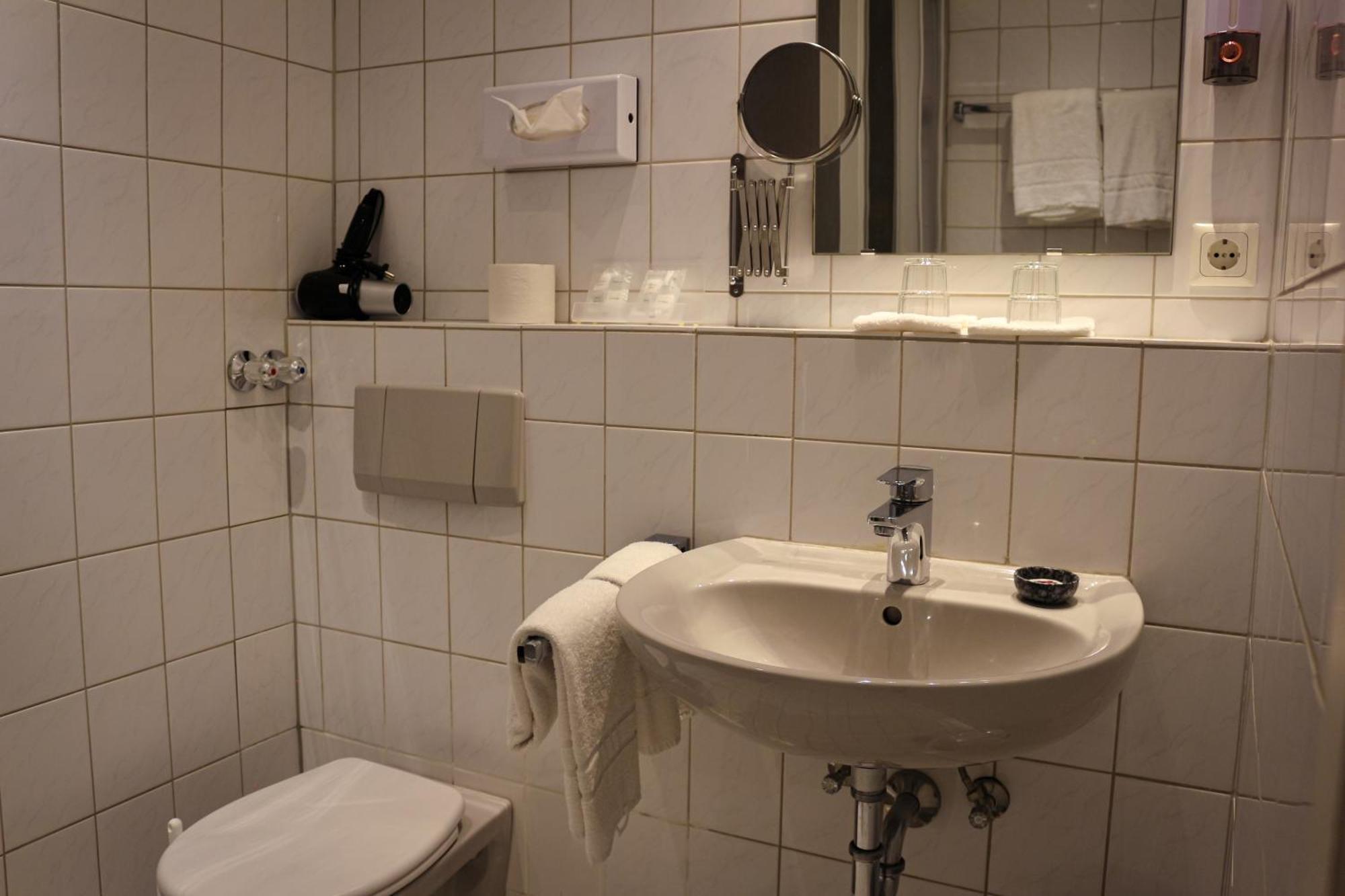 Rheinhotel Schulz أنكل المظهر الخارجي الصورة